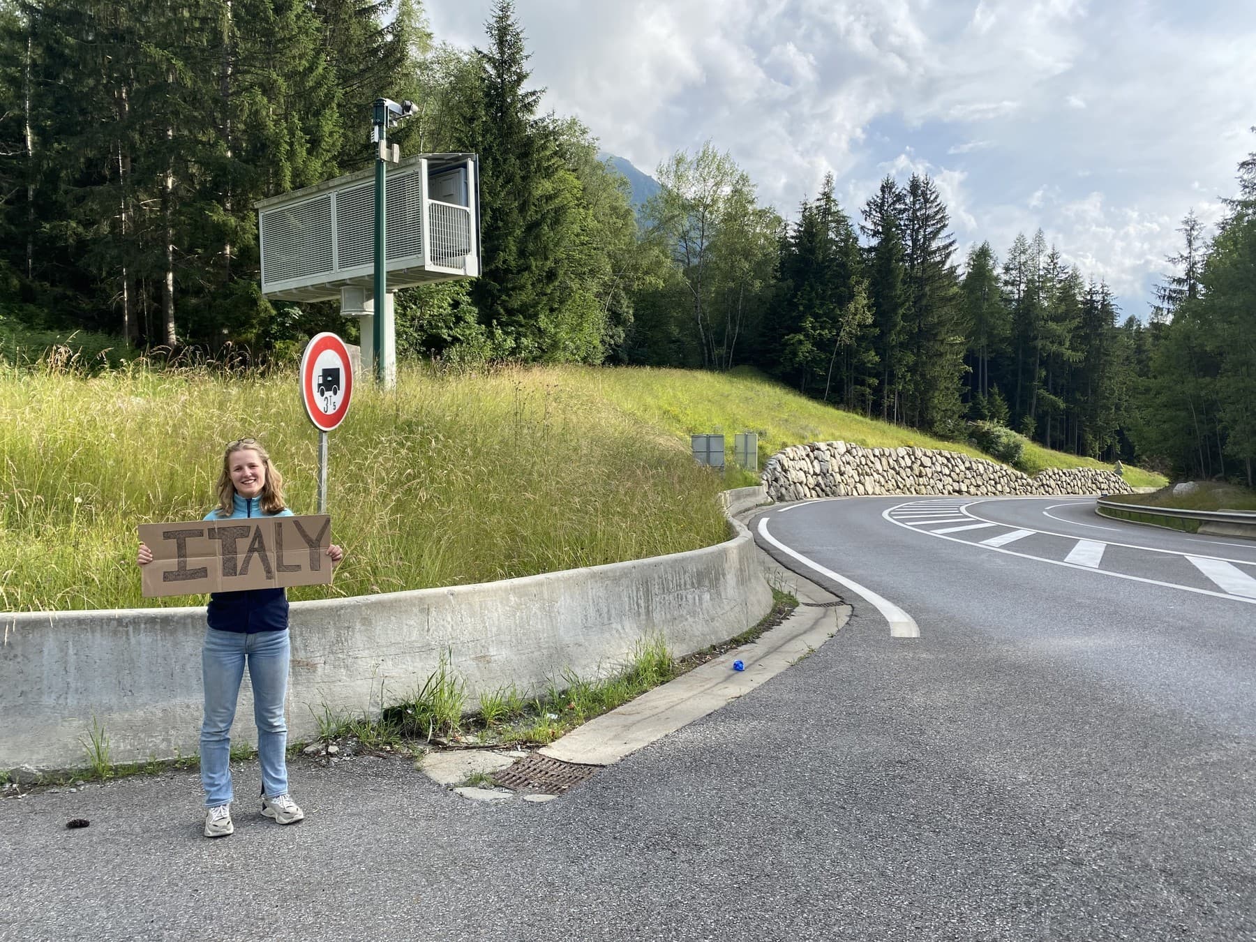 Hitchhiking from Chamonix to Courmayeur